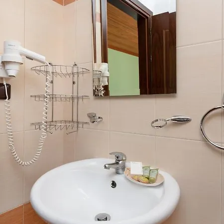 Casa de hóspedes Limnaio