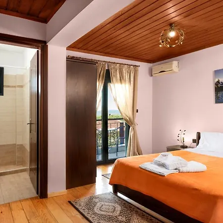 Limnaio Casa de hóspedes 4*