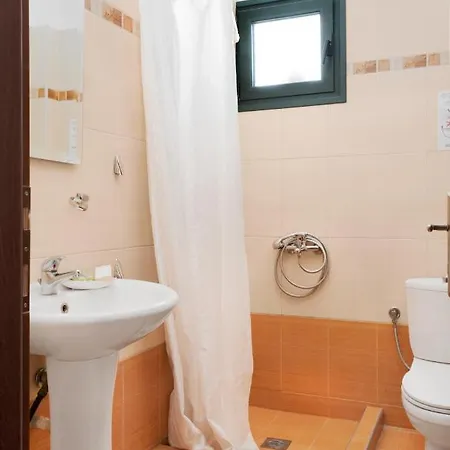 Casa de hóspedes Limnaio 4*