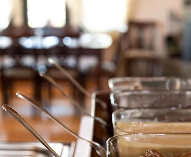 Pensionat Limnaio 4*